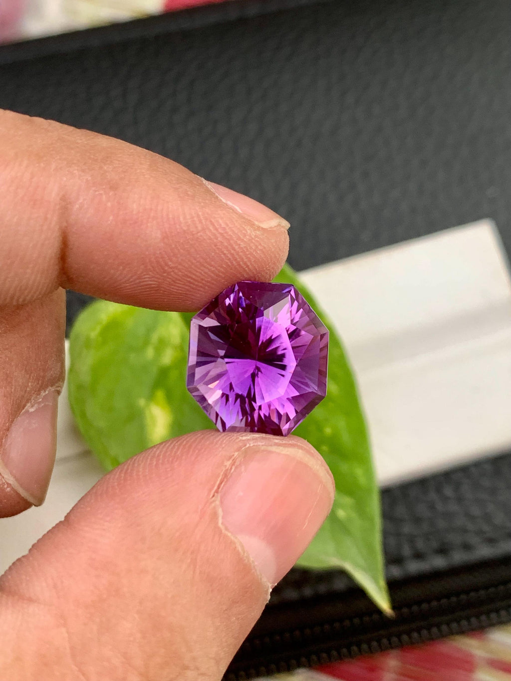 Deep Purple Amethyst Gemstone: 11.55 CT Fancy Flower Cut