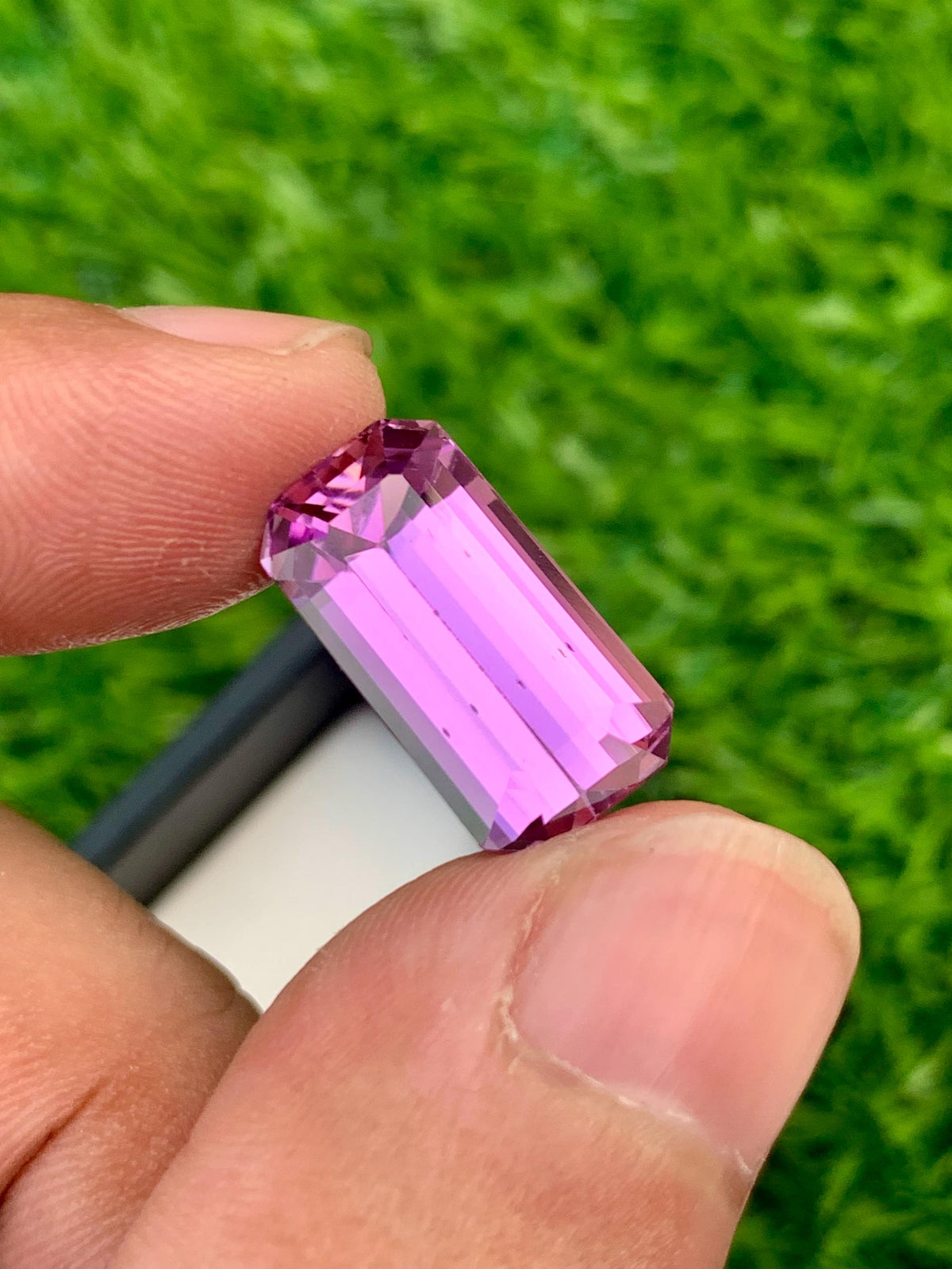 Magenta Kunzite Gemstone Necklace: Faceted Blush Pink Stone, 12.70 CT