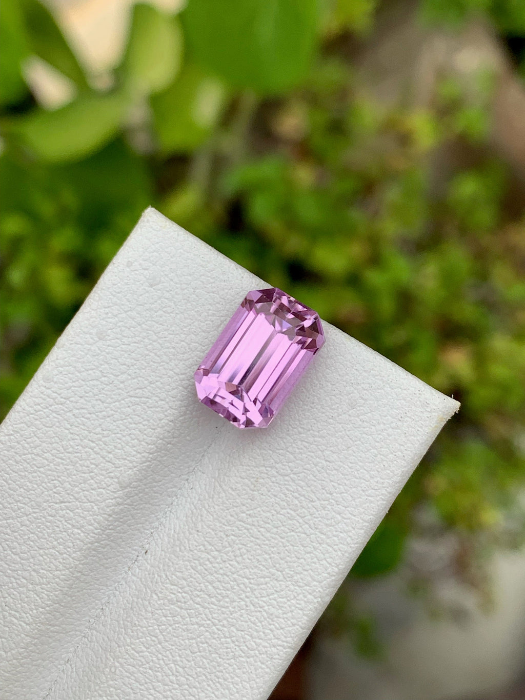 Lilac Pink Kunzite Gemstone: Emerald Cut, 6.50 CT Loose Stone