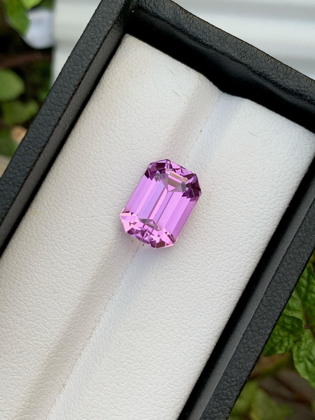 Lavender Pink Kunzite Gemstone: Emerald Cut, 6.60 CT Loose Stone