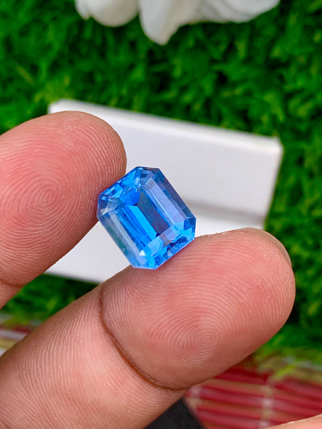Deep Blue Aquamarine Loose Gemstone: Emerald Cut, 4.80 Carats