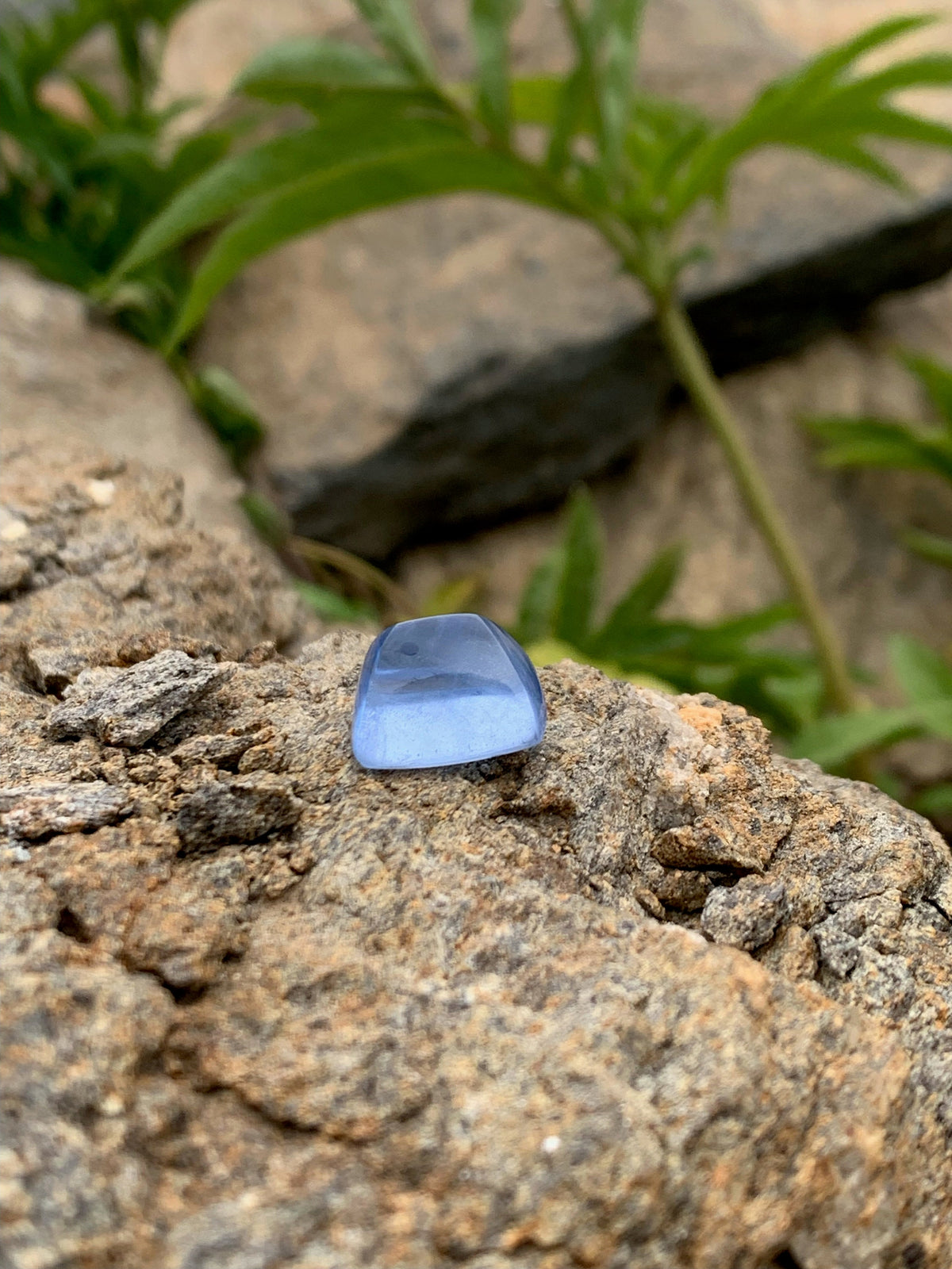 Santa Maria Aquamarine Sugarloaf Cabochon: 20 CT Gemstone for Necklace