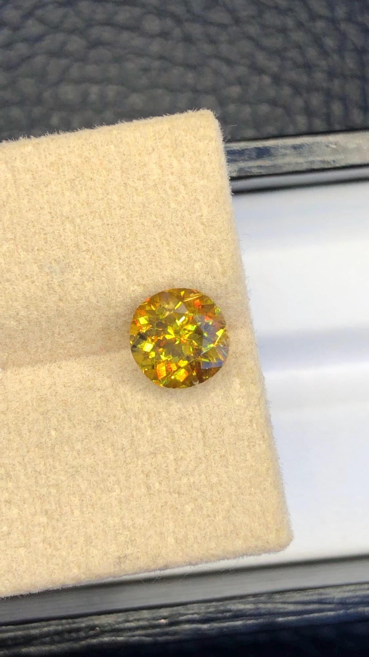 Natural Fire Sphene Gemstone: Round Cut, 1.80 CT, Pakistan Origin