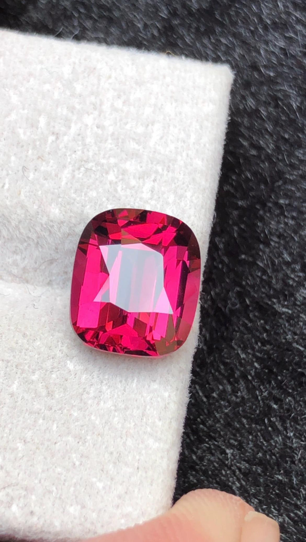 Tanga Mine Rhodolite Garnet 3.80ct Cushion Cut – Raspberry-Tone Tanzanian Gemstone