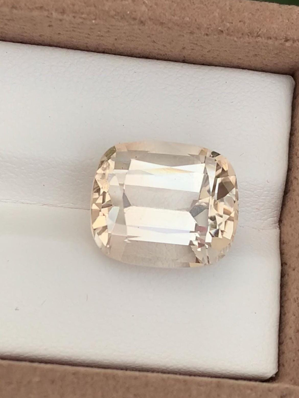 Golden Topaz 15.80ct Cushion Cut – Skardu Pakistan