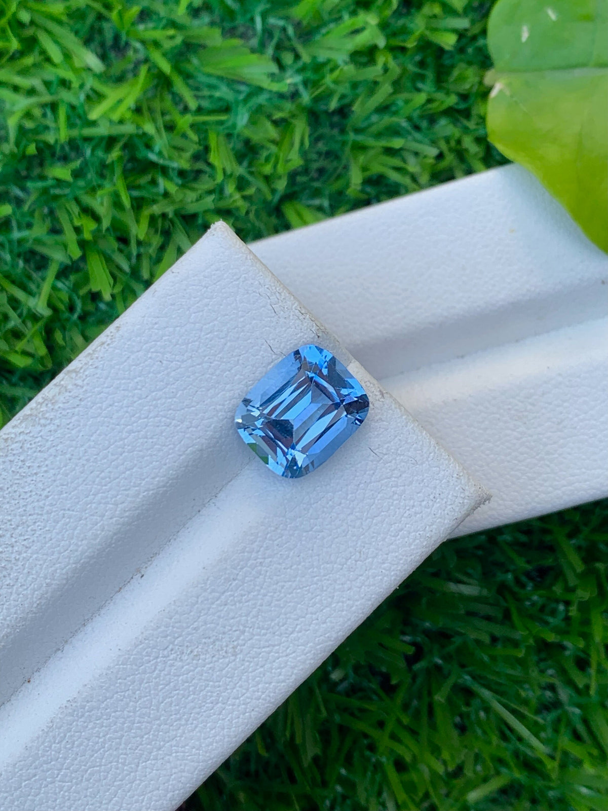 Santa Maria Aquamarine Gemstone: 3.55 CT Cushion Cut Stone