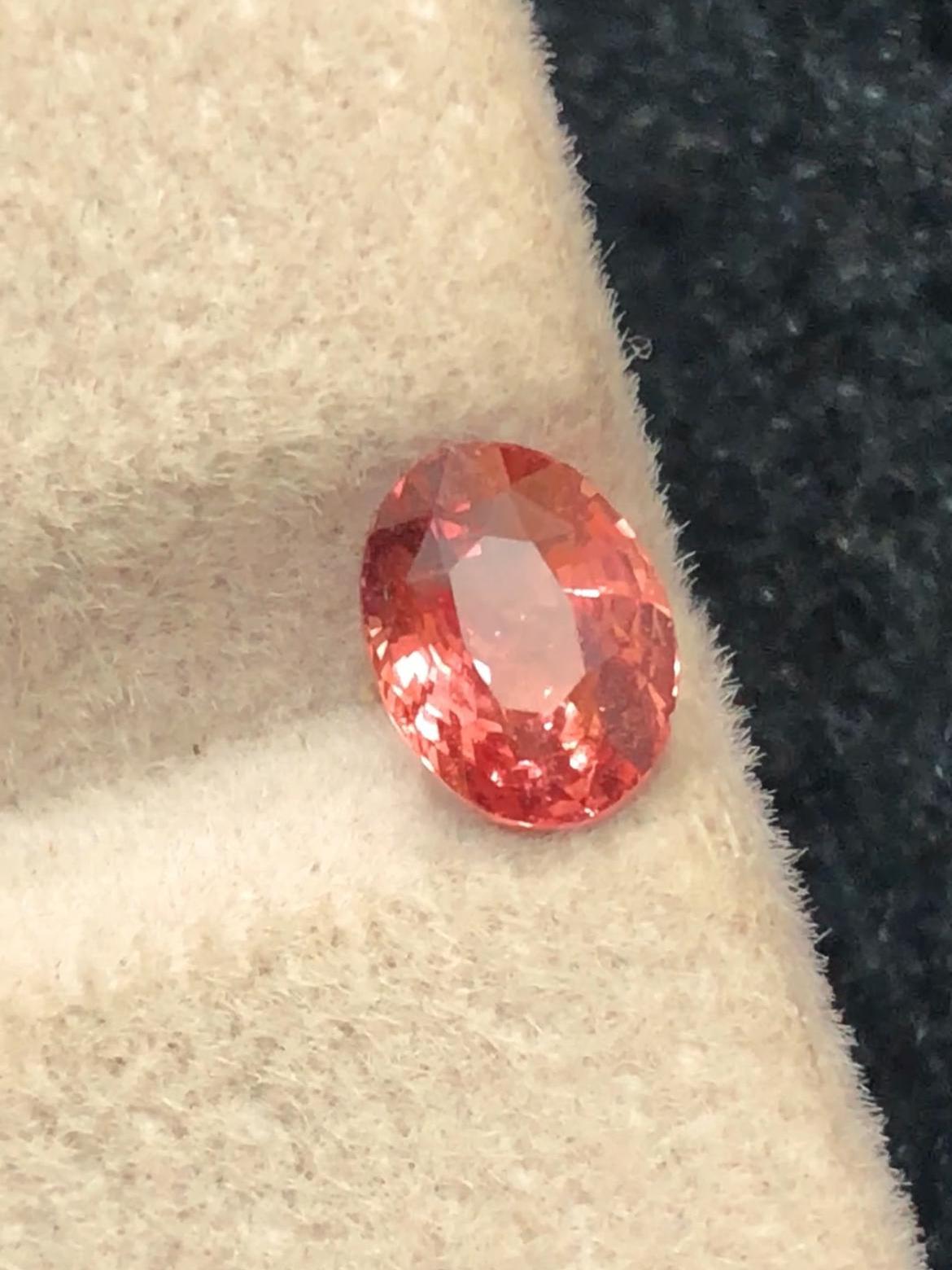 Padparadscha Sapphire 1.03ct Oval Cut – Sunset Peach-Pink Glow (GRS Certified)