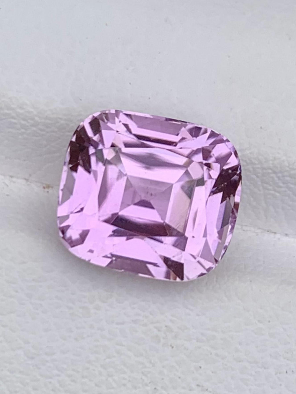 Lavender Pink Kunzite Gemstone: 6.85 CT Cushion Cut October Birthstone