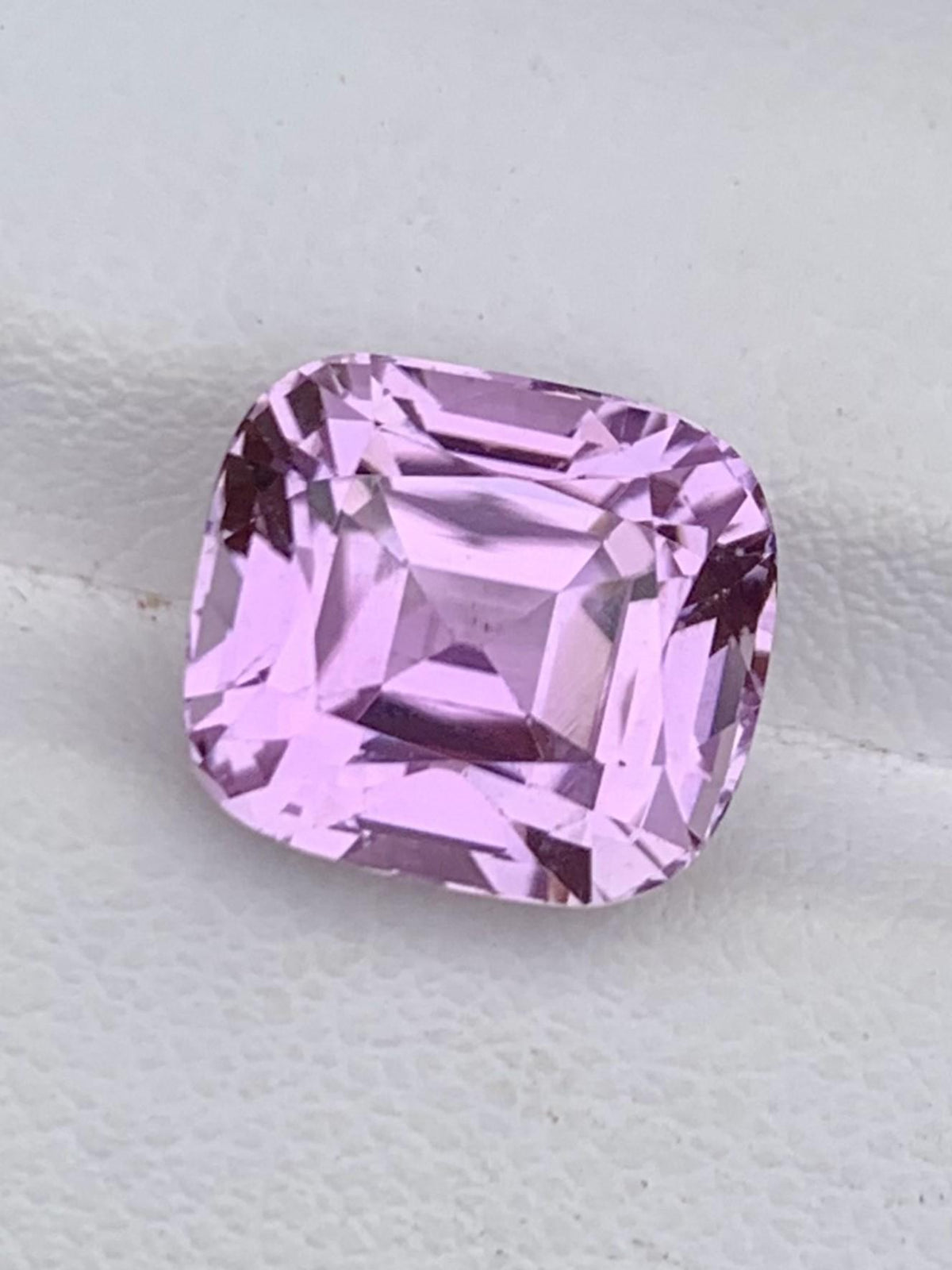 Lavender Pink Kunzite Gemstone: 6.85 CT Cushion Cut October Birthstone