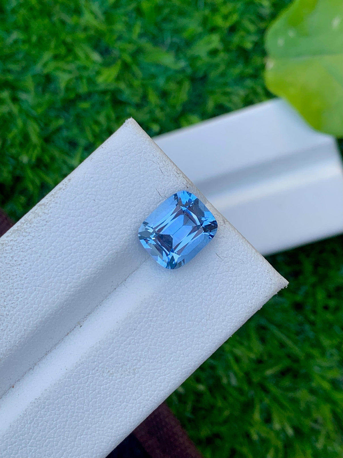 Santa Maria Aquamarine Gemstone: 3.55 CT Cushion Cut Stone