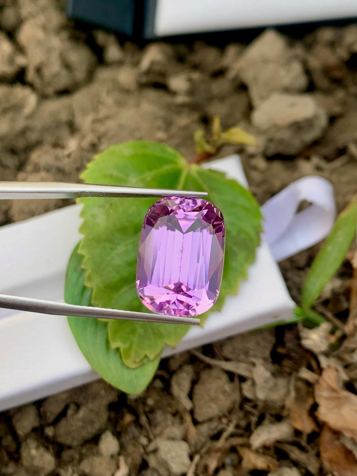 Faceted Light Pink Kunzite Gemstone: Cushion Cut, 15.55 CT