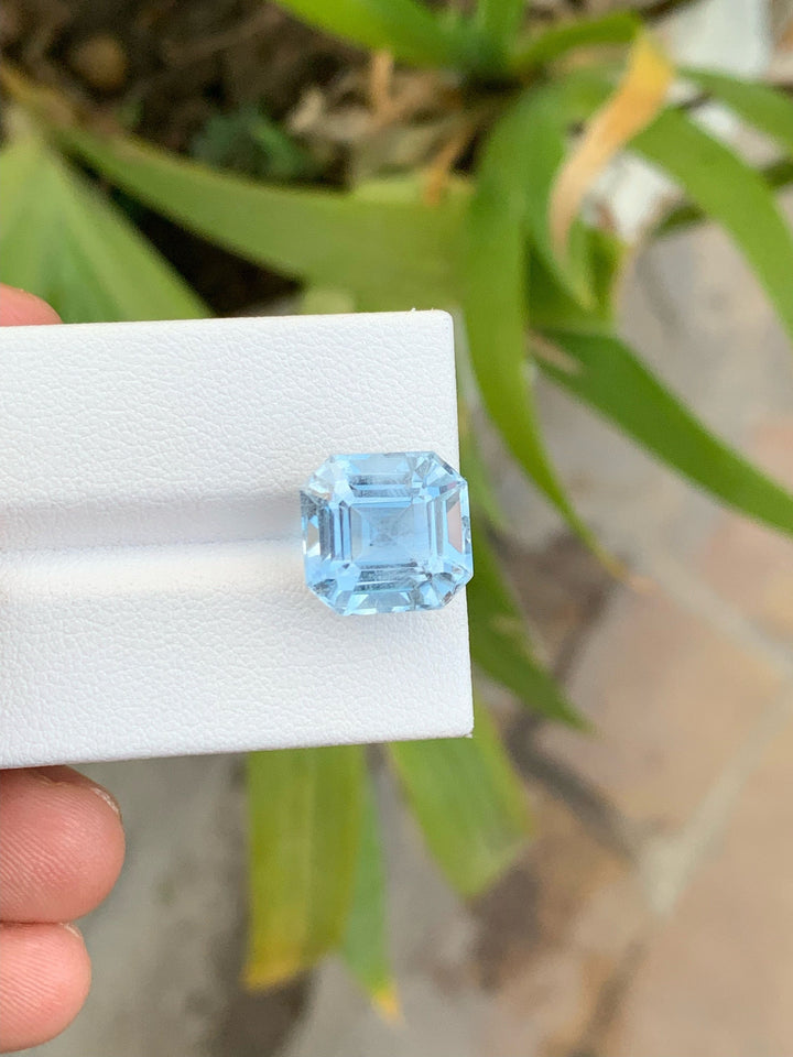 Santa Maria Blue Aquamarine Gemstone: 8.85 CT VVS Square Cut
