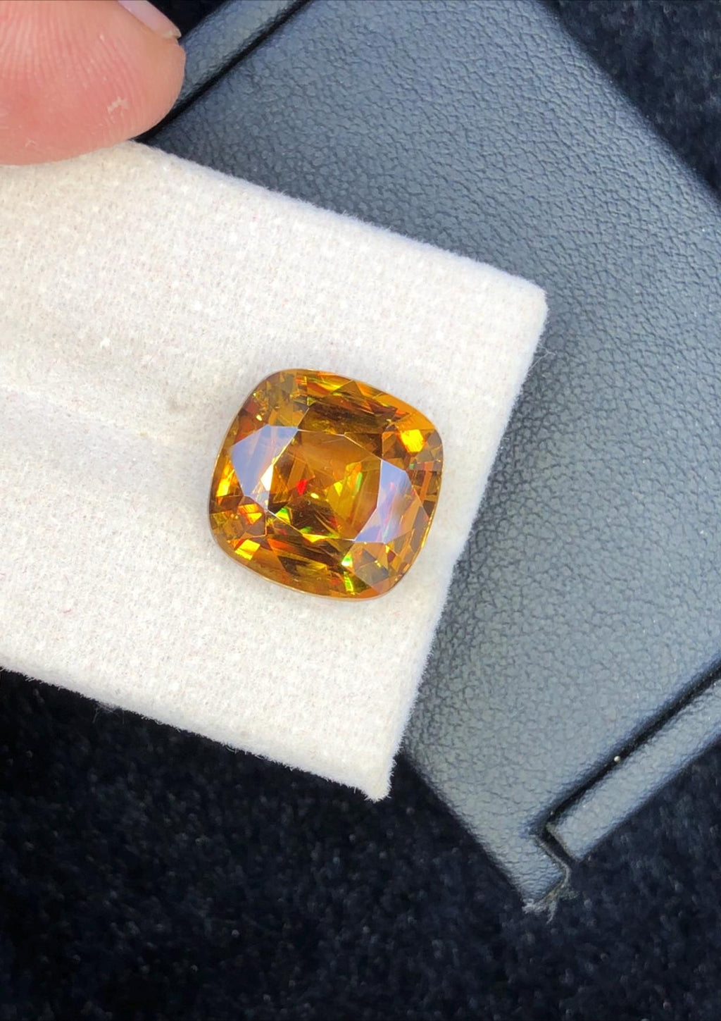 10.95 Carat Faceted Sphene Gemstone: Yellow-Green Ring Stone