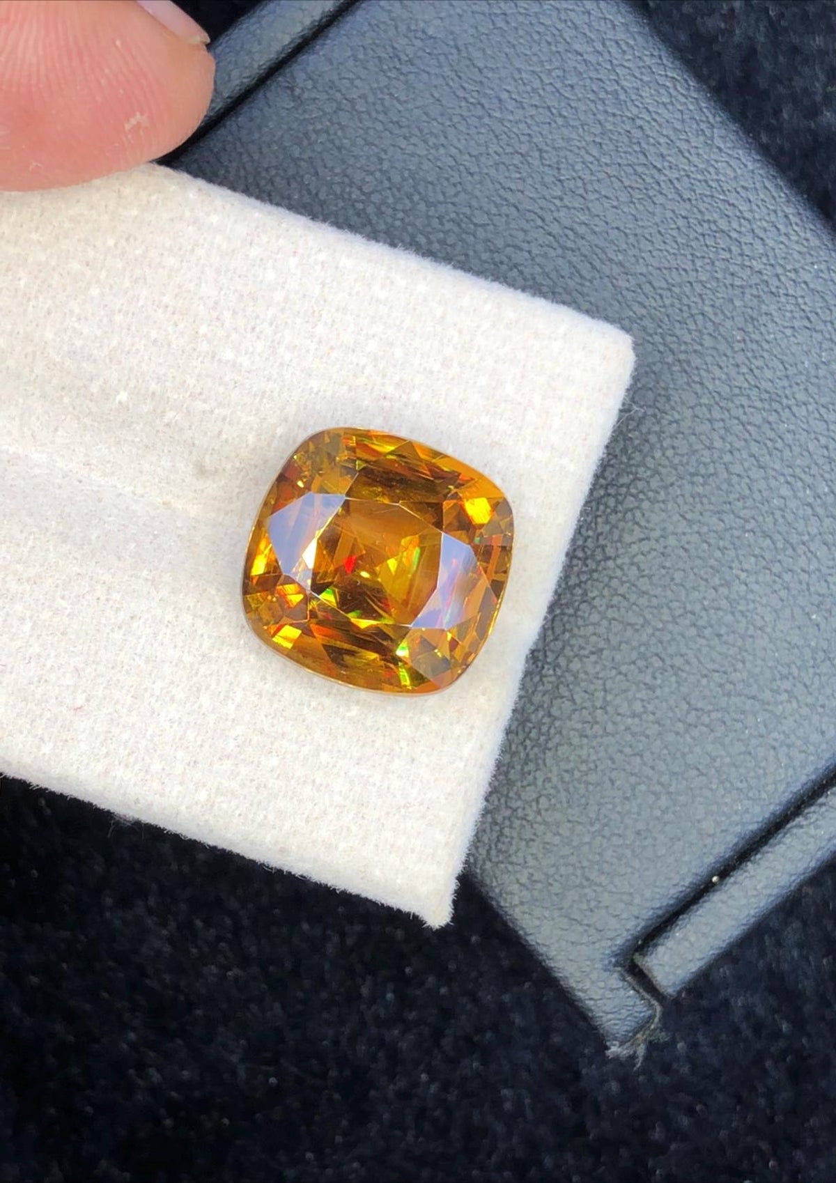 10.95 Carat Faceted Sphene Gemstone: Yellow-Green Ring Stone