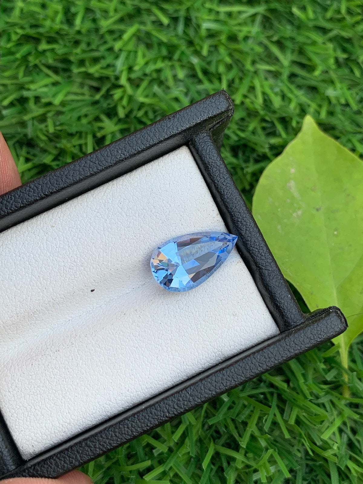 Natural Santa Maria Blue Aquamarine Gemstone: Pear Shape, 3.5 Carat