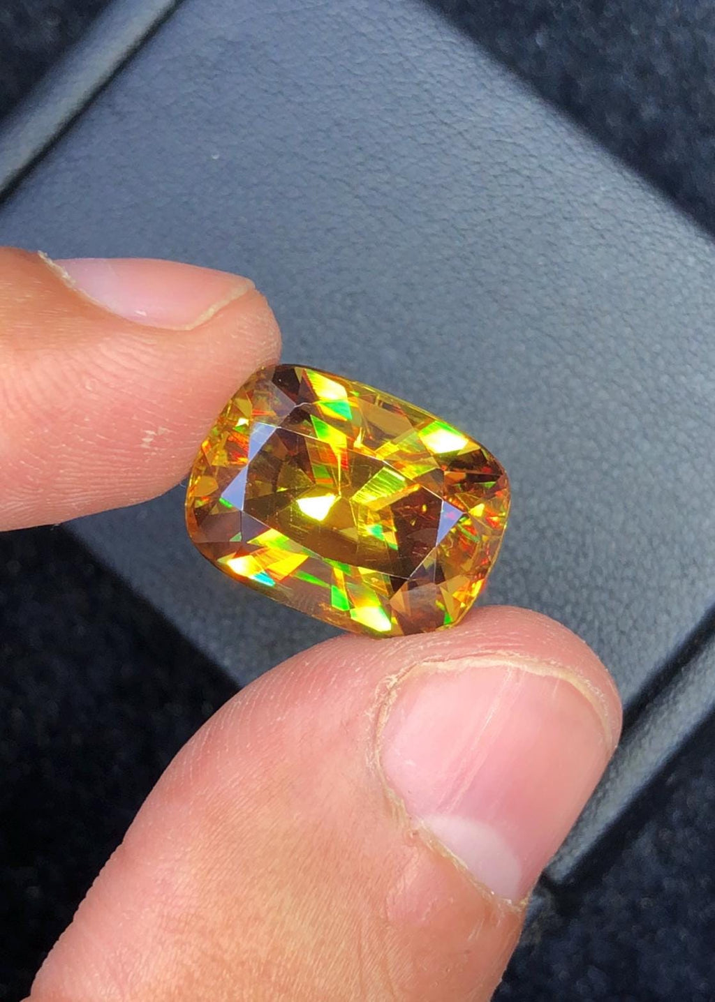 12.60 ct Greenish Yellow Sphene Gemstone: Natural Titanite Stone