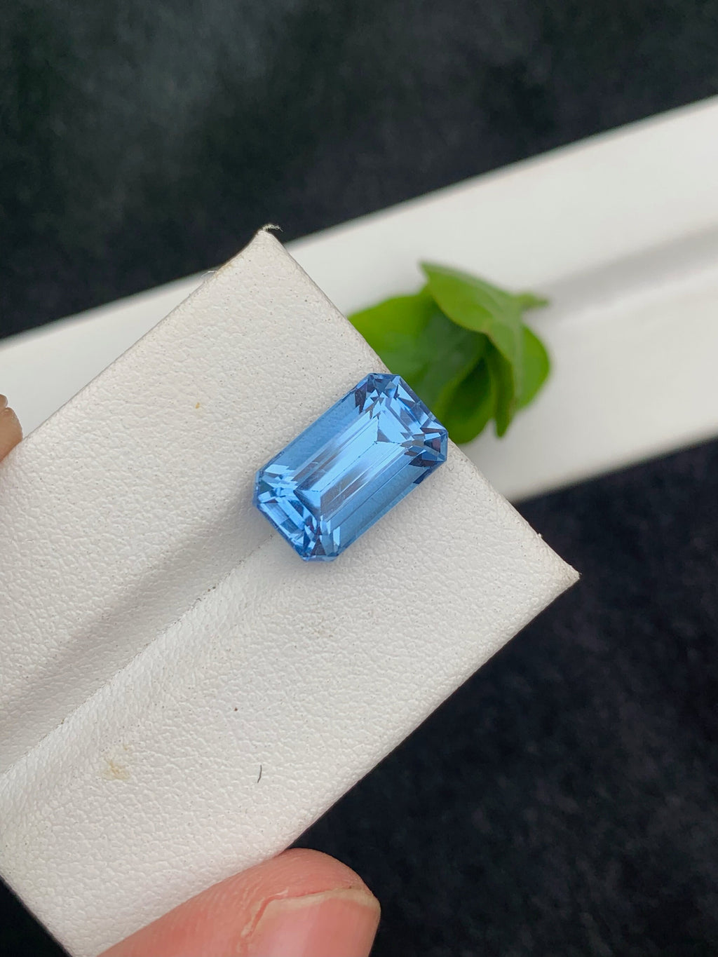 Santa Maria Aquamarine Gemstone: 5.55 CT Emerald Cut Loose Stone