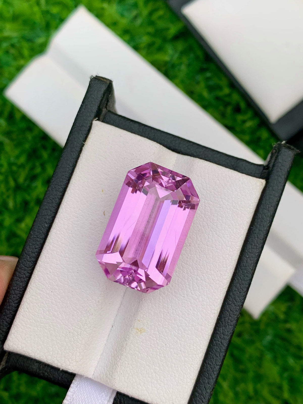 Natural Pink Kunzite Gemstone: 27.75 Carat Emerald Cut