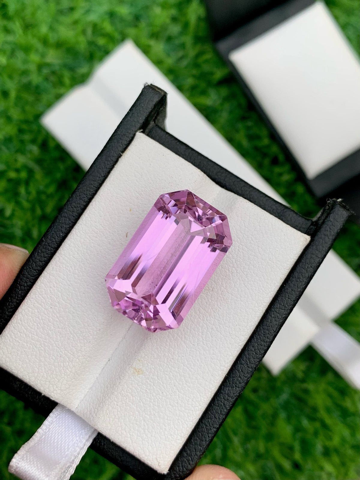 Natural Pink Kunzite Gemstone: 27.75 Carat Emerald Cut