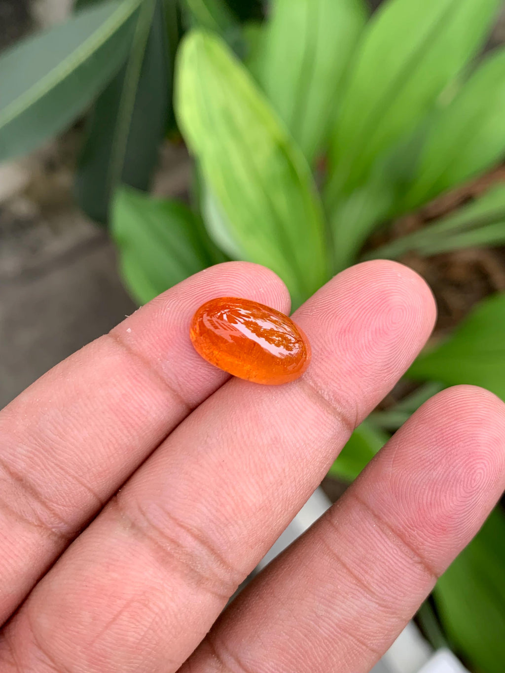 14.50 Carat Fanta Spessartite Garnet: Vivid Mandarin Orange Oval Gemstone