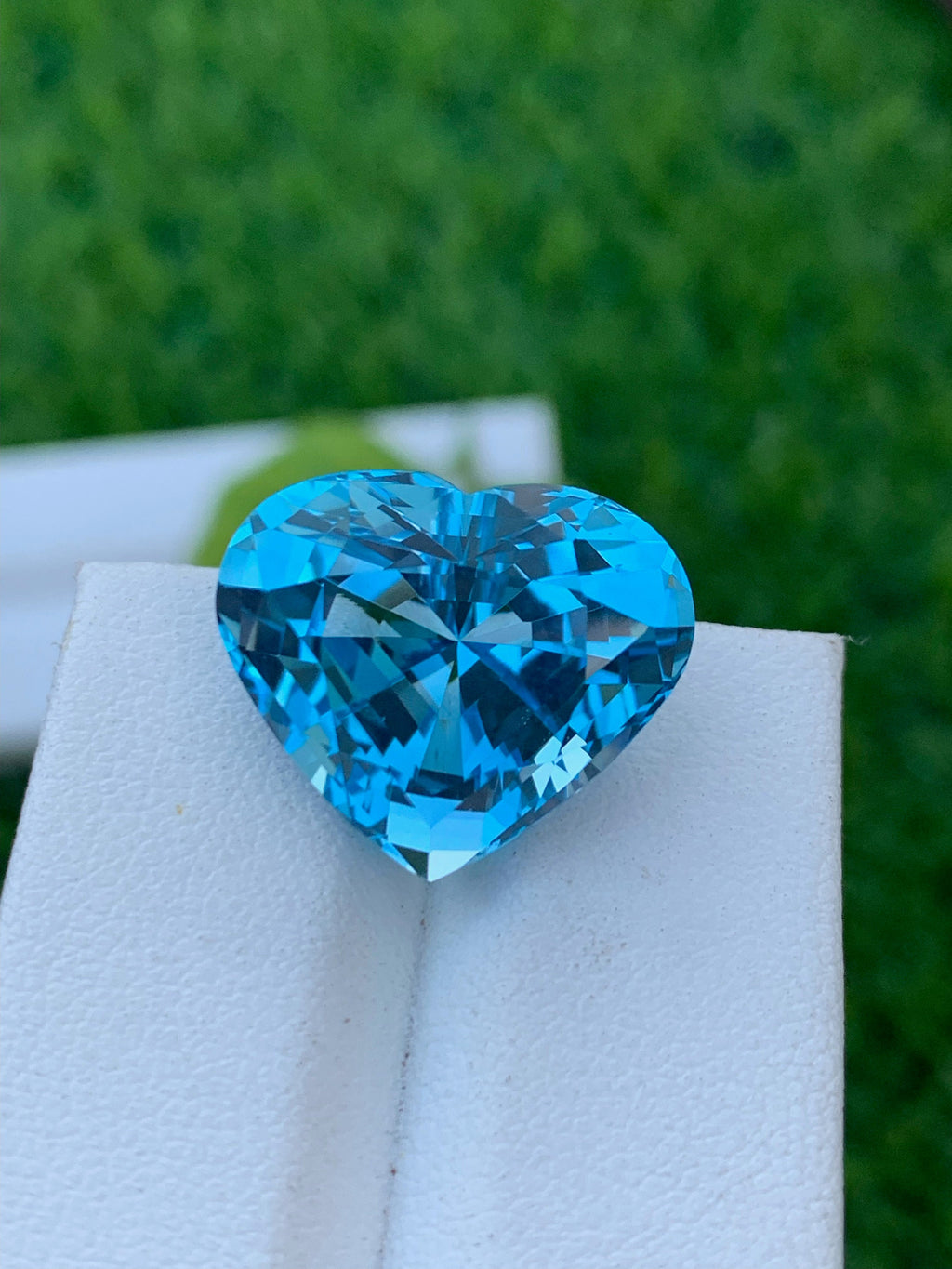 Heart Swiss Blue Topaz Gemstone: Faceted Loose Stone, 21.85 CT