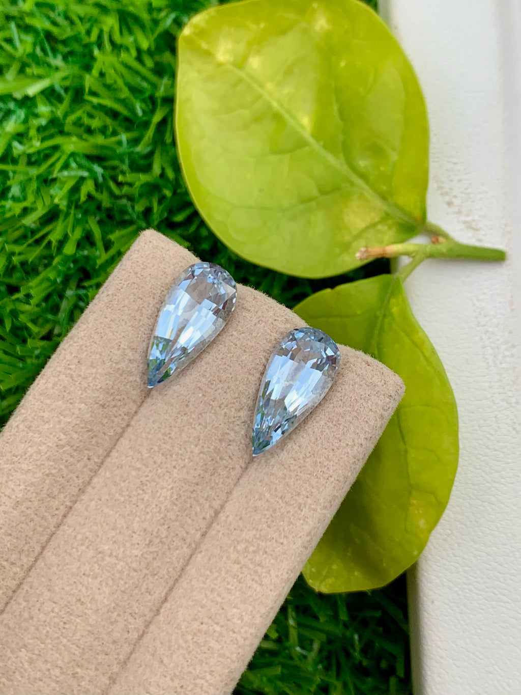 Santa Maria Blue Aquamarine Gemstone Pair: Pear Cut, 5.10 CT