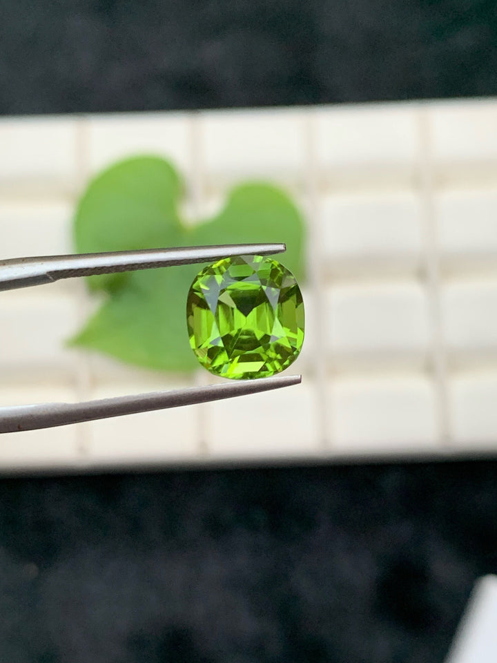 Natural Olive Green Peridot Gemstone: Cushion Cut, 3.75 CT