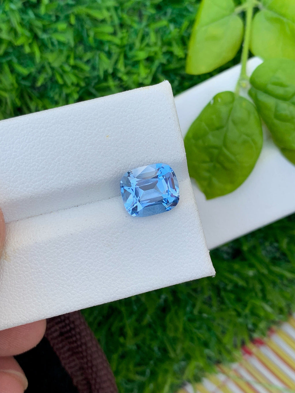 Santa Maria Aquamarine Gemstone: 2.80 ct Cushion Cut Blue Beryl