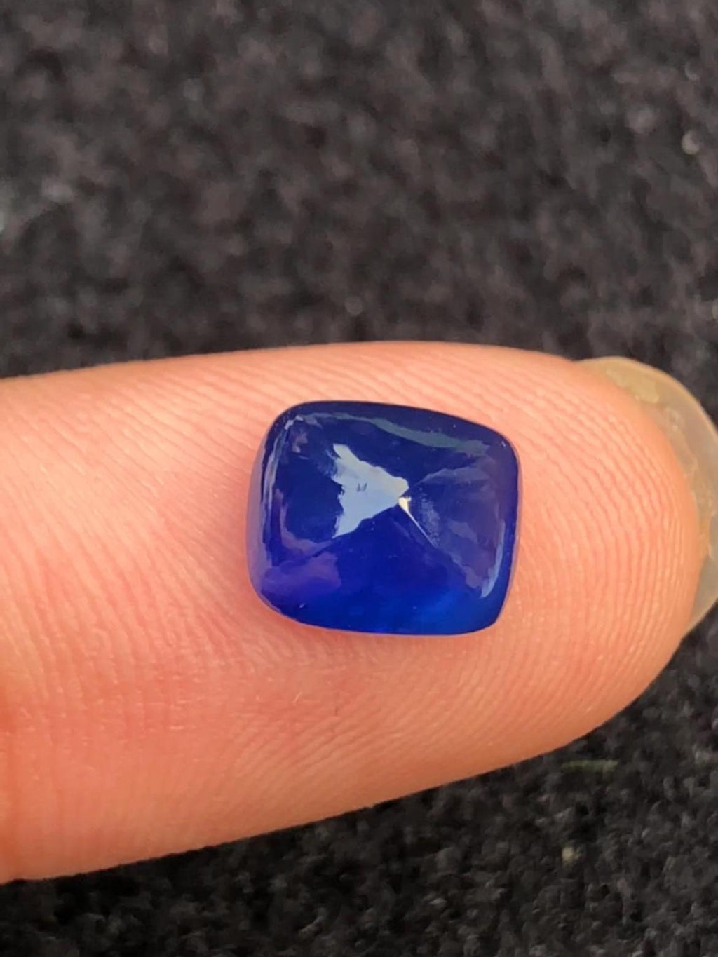 Royal Blue Sapphire 1.60ct Cushion Cabochon – Madagascar – Certified