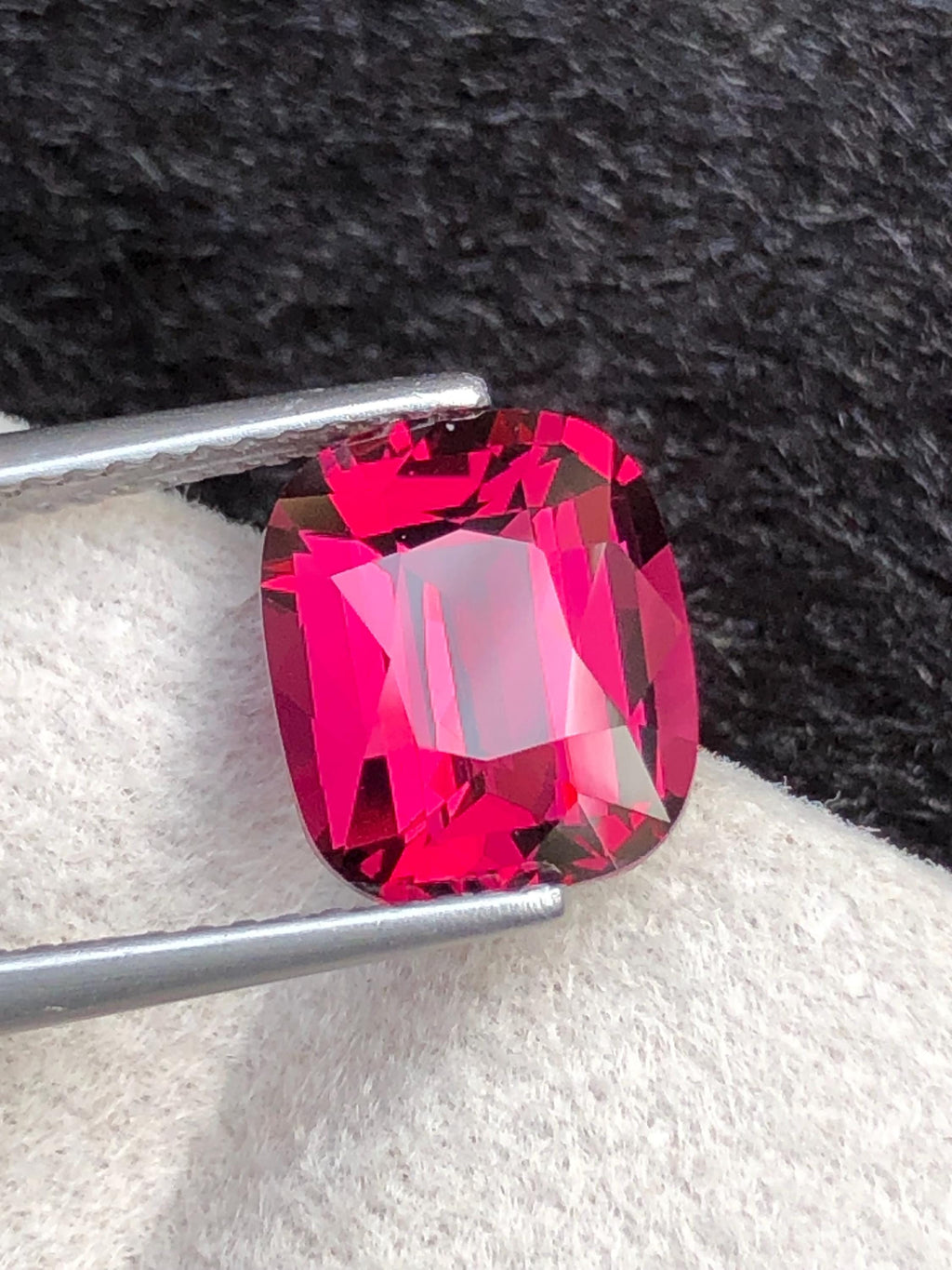 Tanga Mine Rhodolite Garnet 3.80ct Cushion Cut – Raspberry-Tone Tanzanian Gemstone