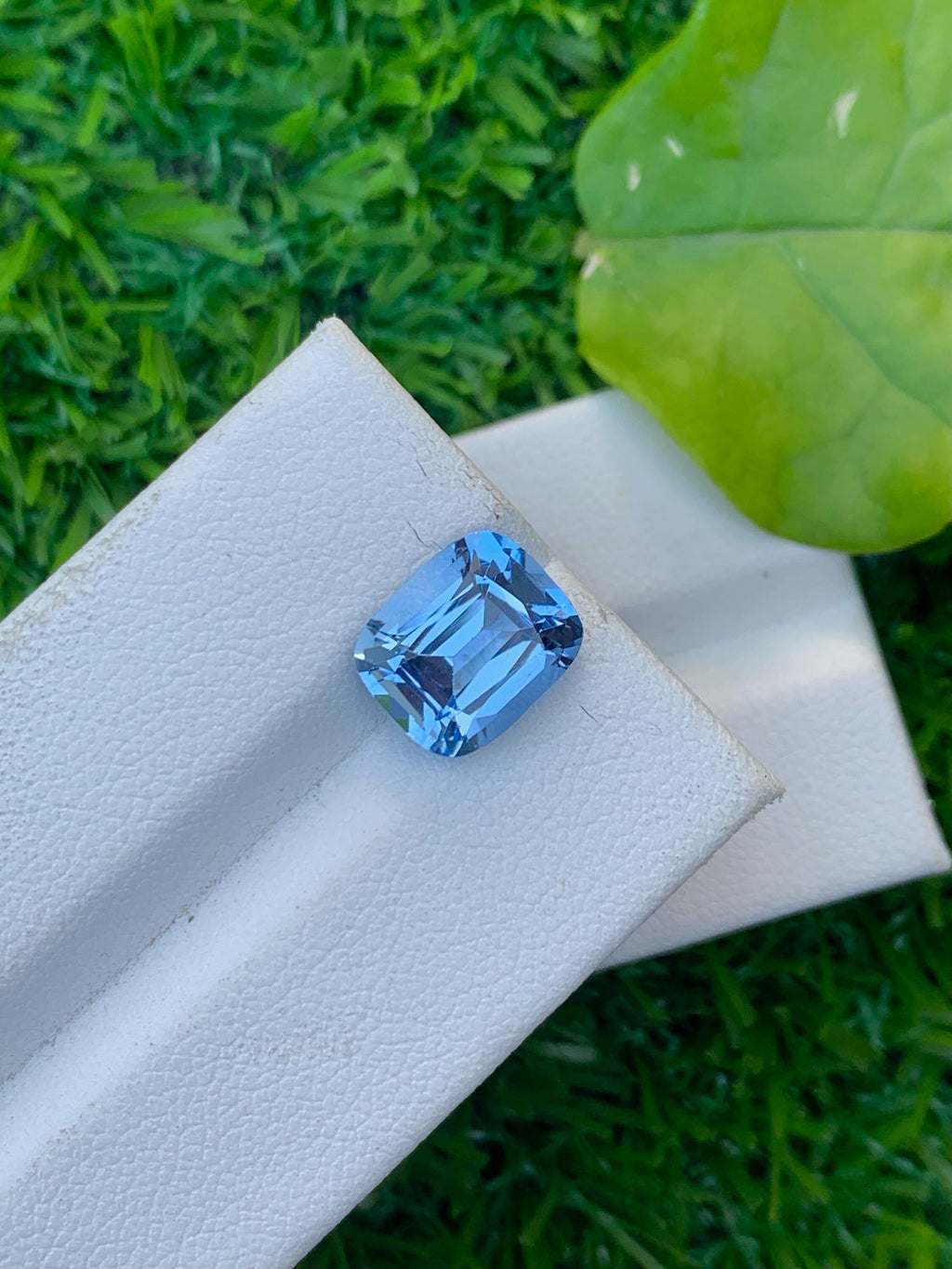 Santa Maria Aquamarine Gemstone: 3.55 CT Cushion Cut Stone