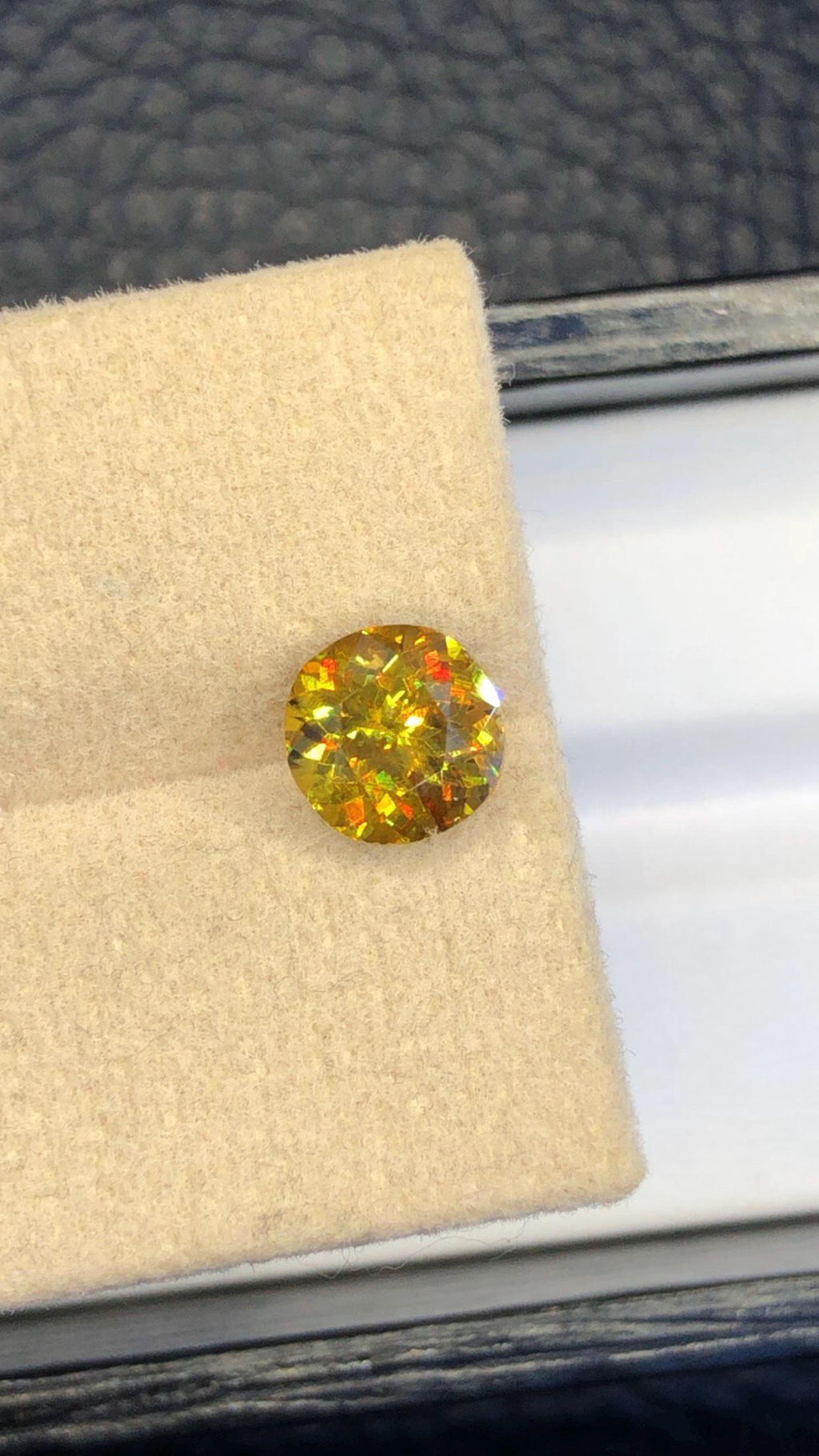Natural Fire Sphene Gemstone: Round Cut, 1.80 CT, Pakistan Origin