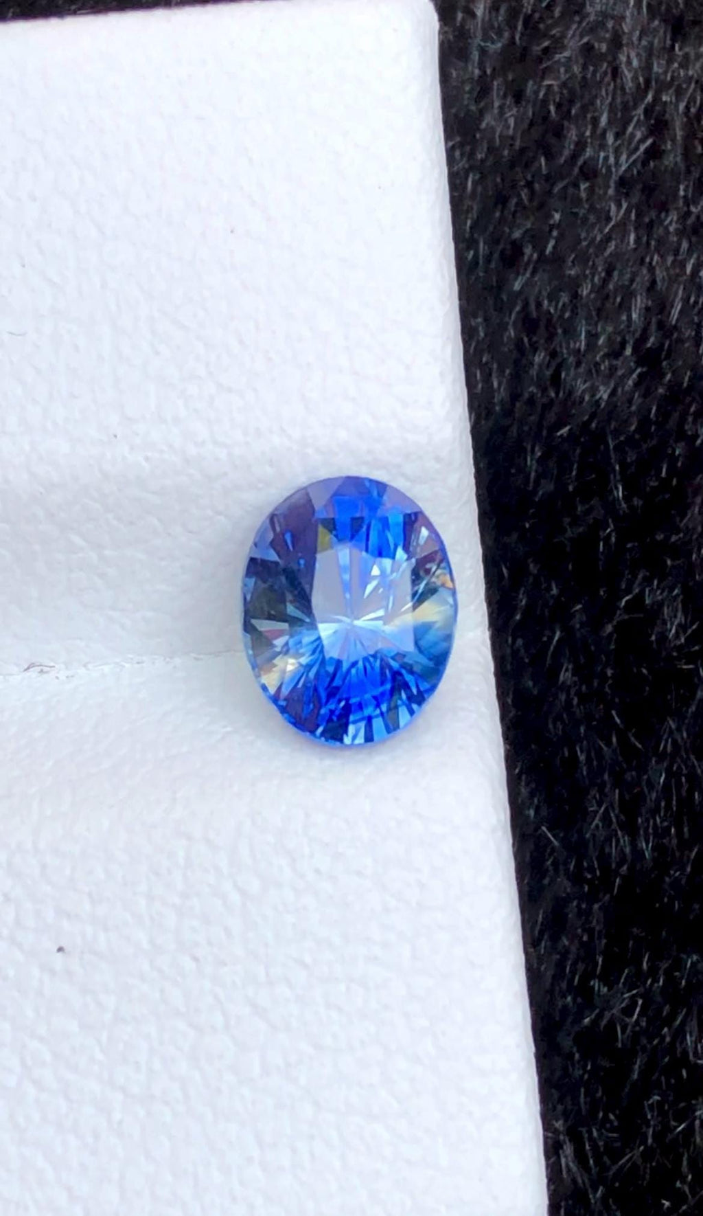 Bi-Color Blue Sapphire 1.30 Ct Oval Cut – Certified Ceylon Sapphire from Sri Lanka