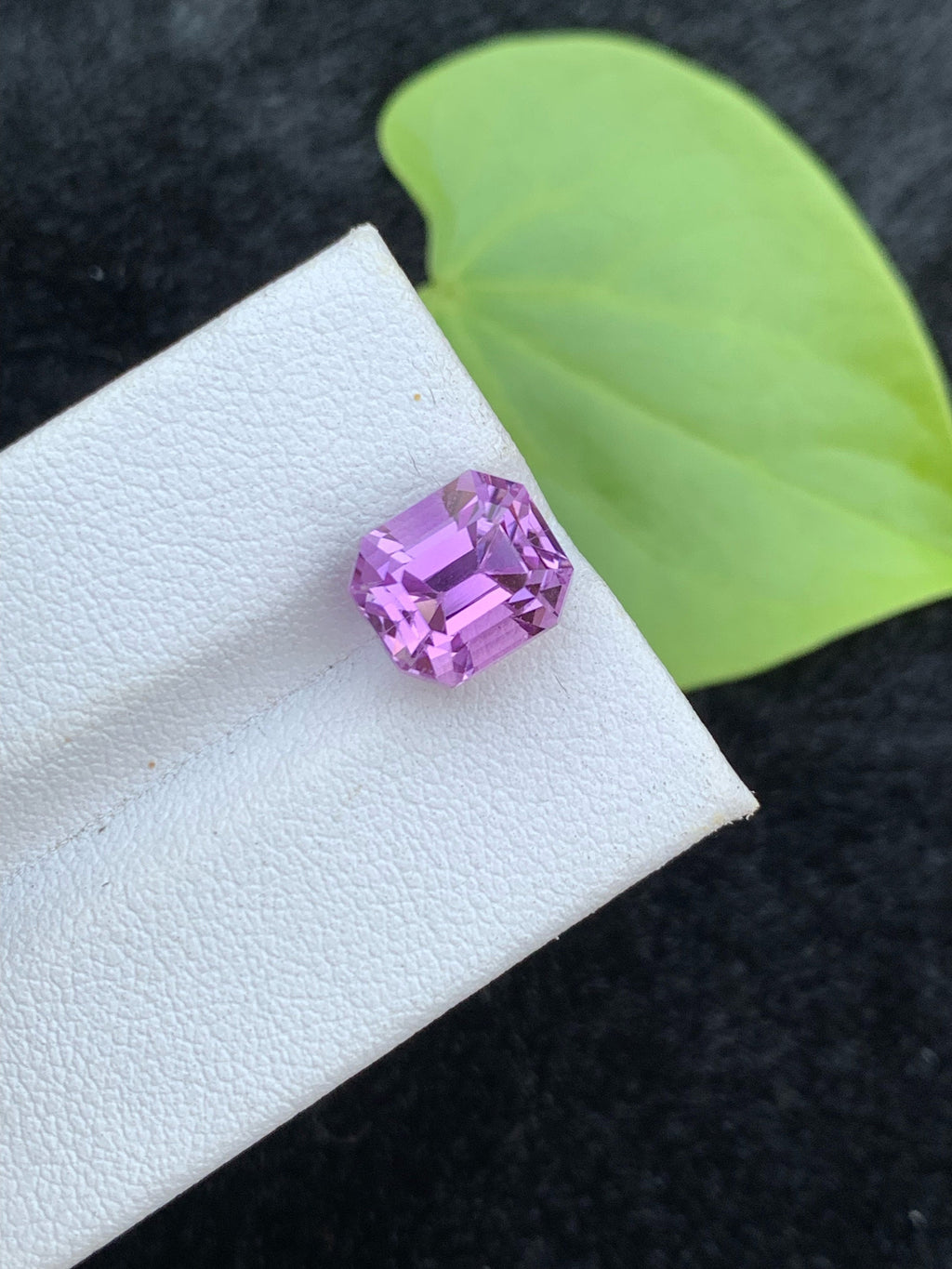 Lilac Pink Kunzite Gemstone: 5.15 CT Emerald Cut Spodumene