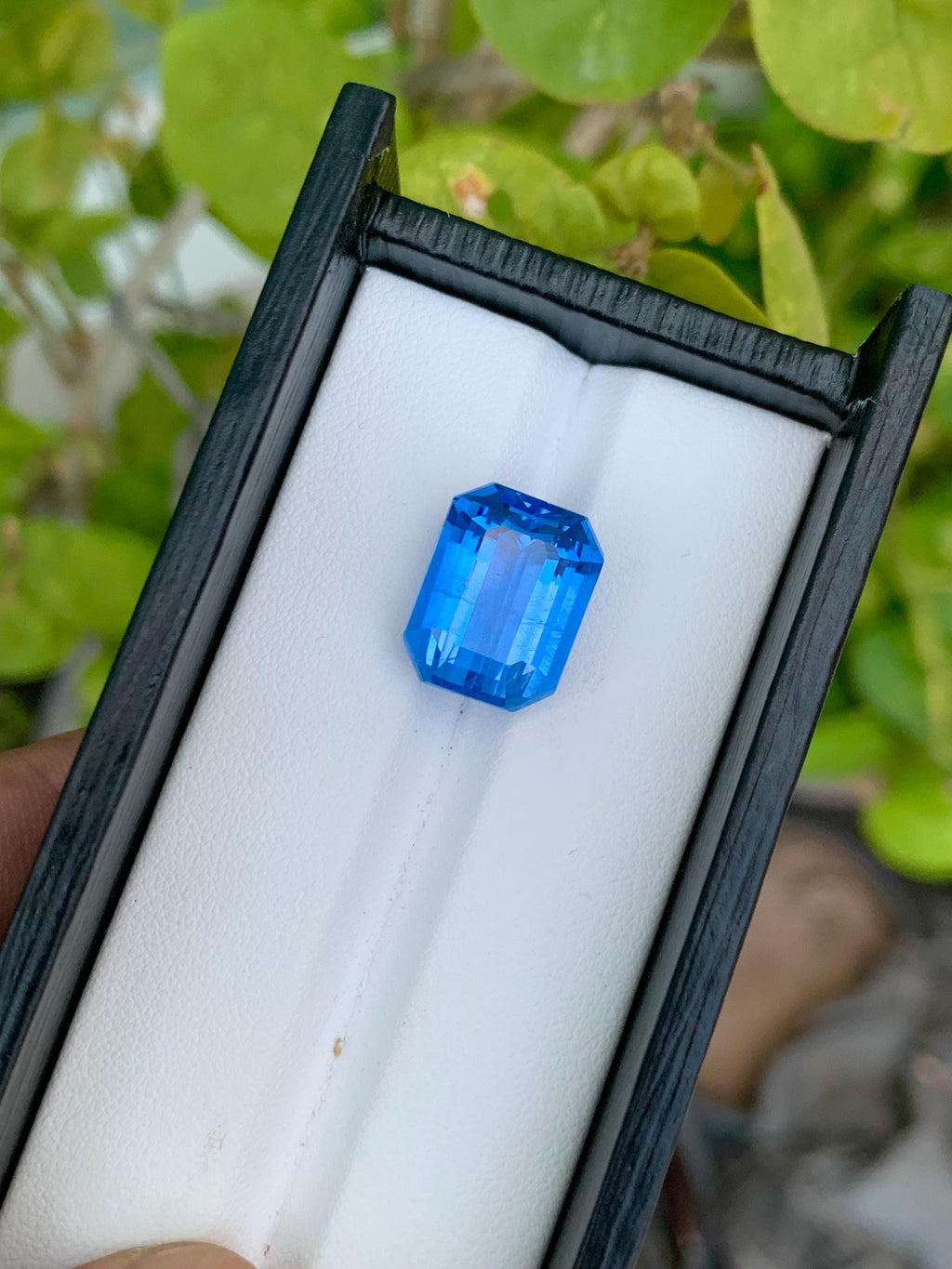 Santa Maria Aquamarine Beryl Gemstone: Emerald Cut Crystal Blue (15|12|10 MM)