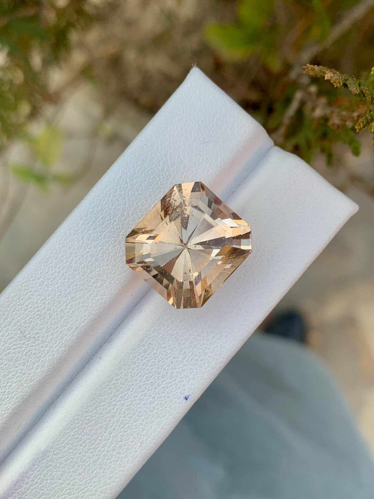 Faceted Yellow Topaz Gemstone: Fancy Cut Loose Stone, 24.45 CT