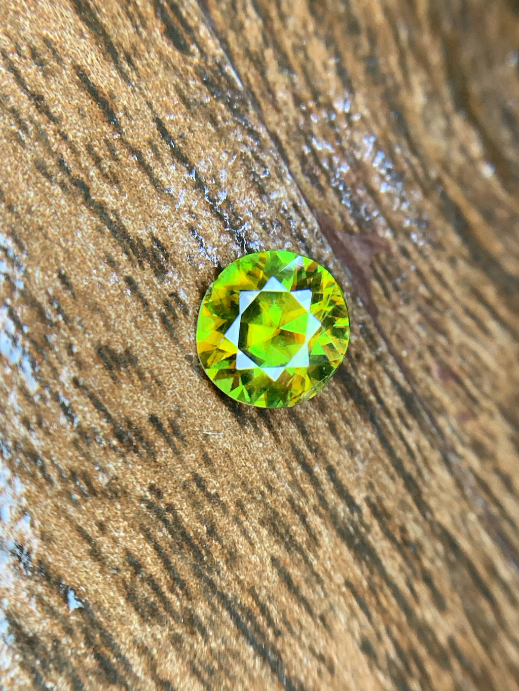 1.10 CT Round Cut Sphene Gemstone: Himalayan Origin