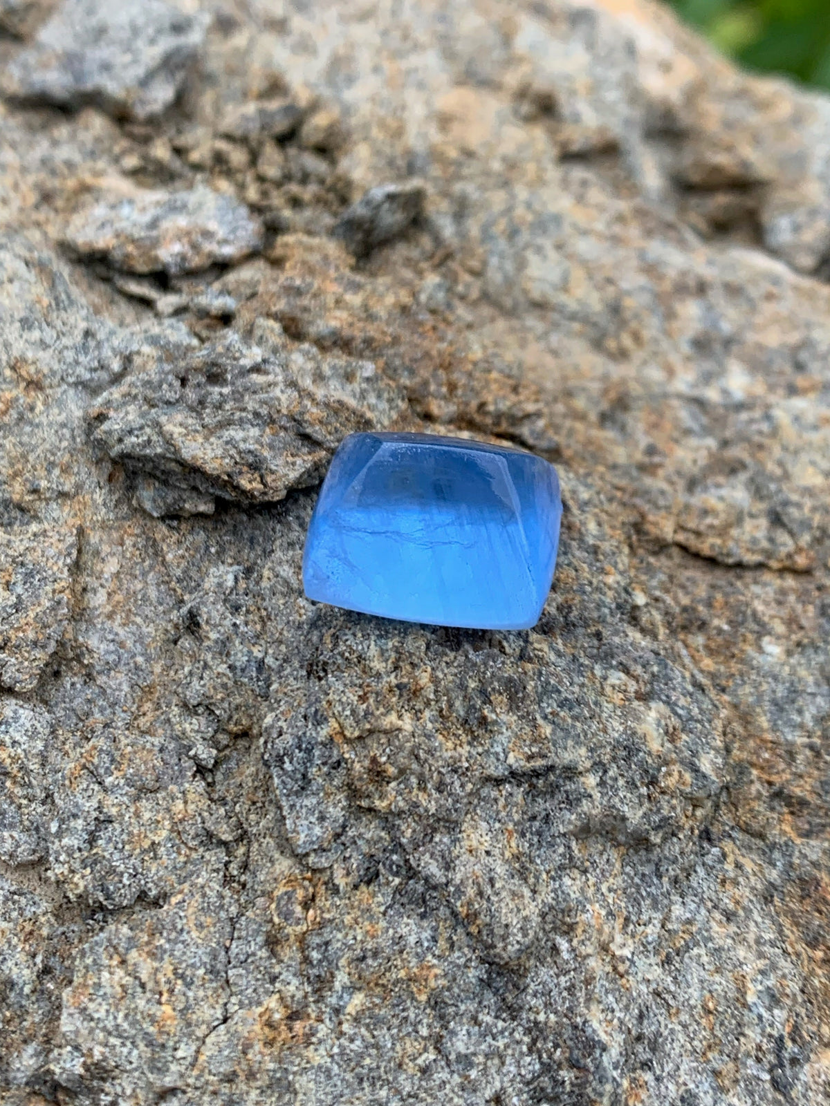 Mariner Blue Aquamarine Sugarloaf Cabochon: March Birthstone, 16.35 Carat
