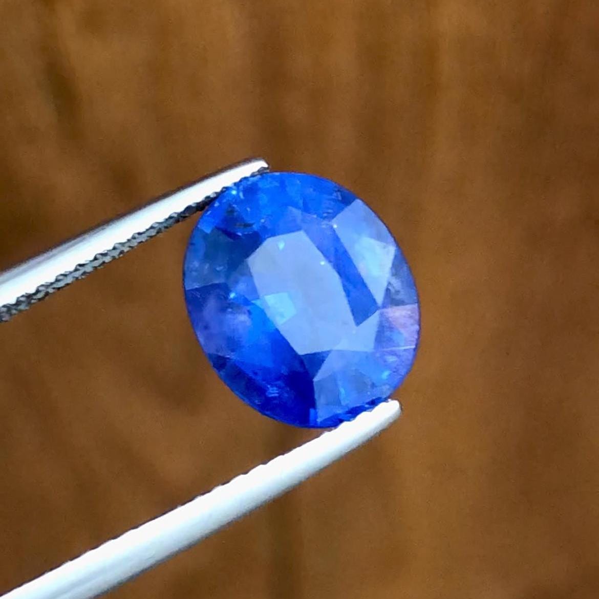 Royal Blue Sapphire 4.40ct Oval Cut