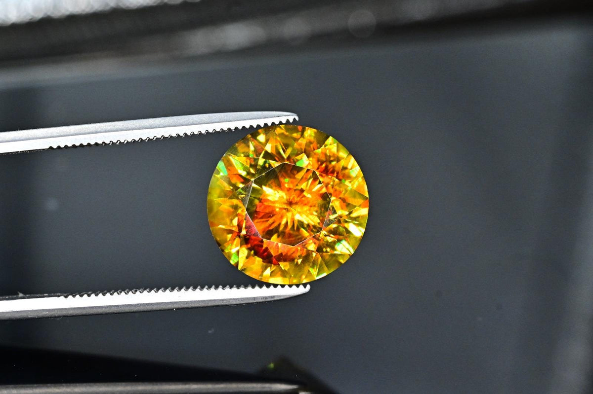 Natural Fire Sphene Gemstone: Round Cut, 5.85 CT, Himalayan Origin