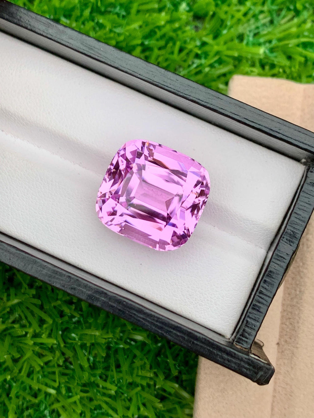 Lilac Pink Kunzite Gemstone: 40.35 CT Cushion Cut, Afghanistan Origin
