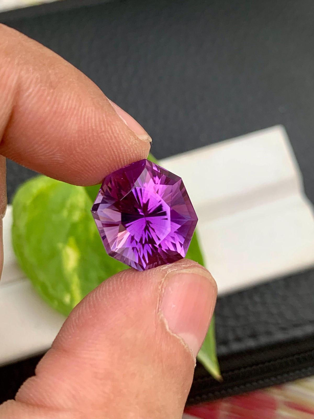 Deep Purple Amethyst Gemstone: 11.55 CT Fancy Flower Cut