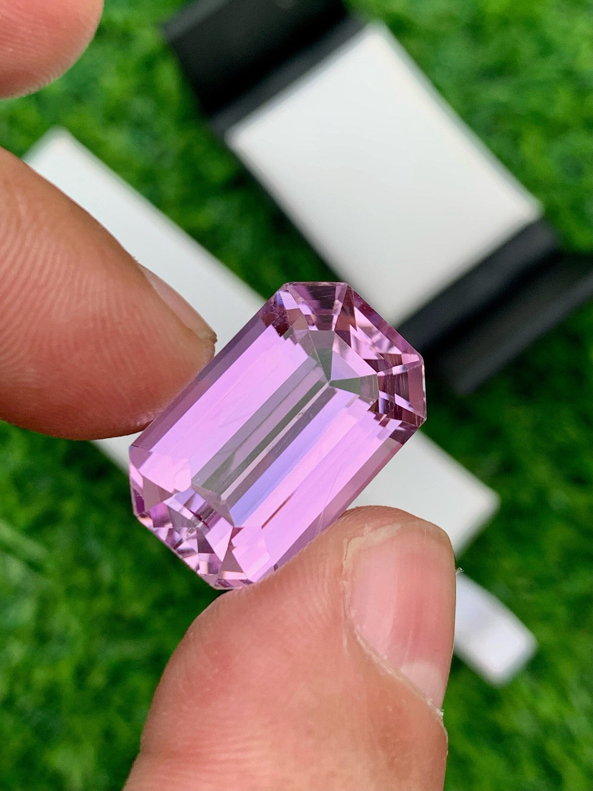 Natural Pink Kunzite Gemstone: 27.75 Carat Emerald Cut