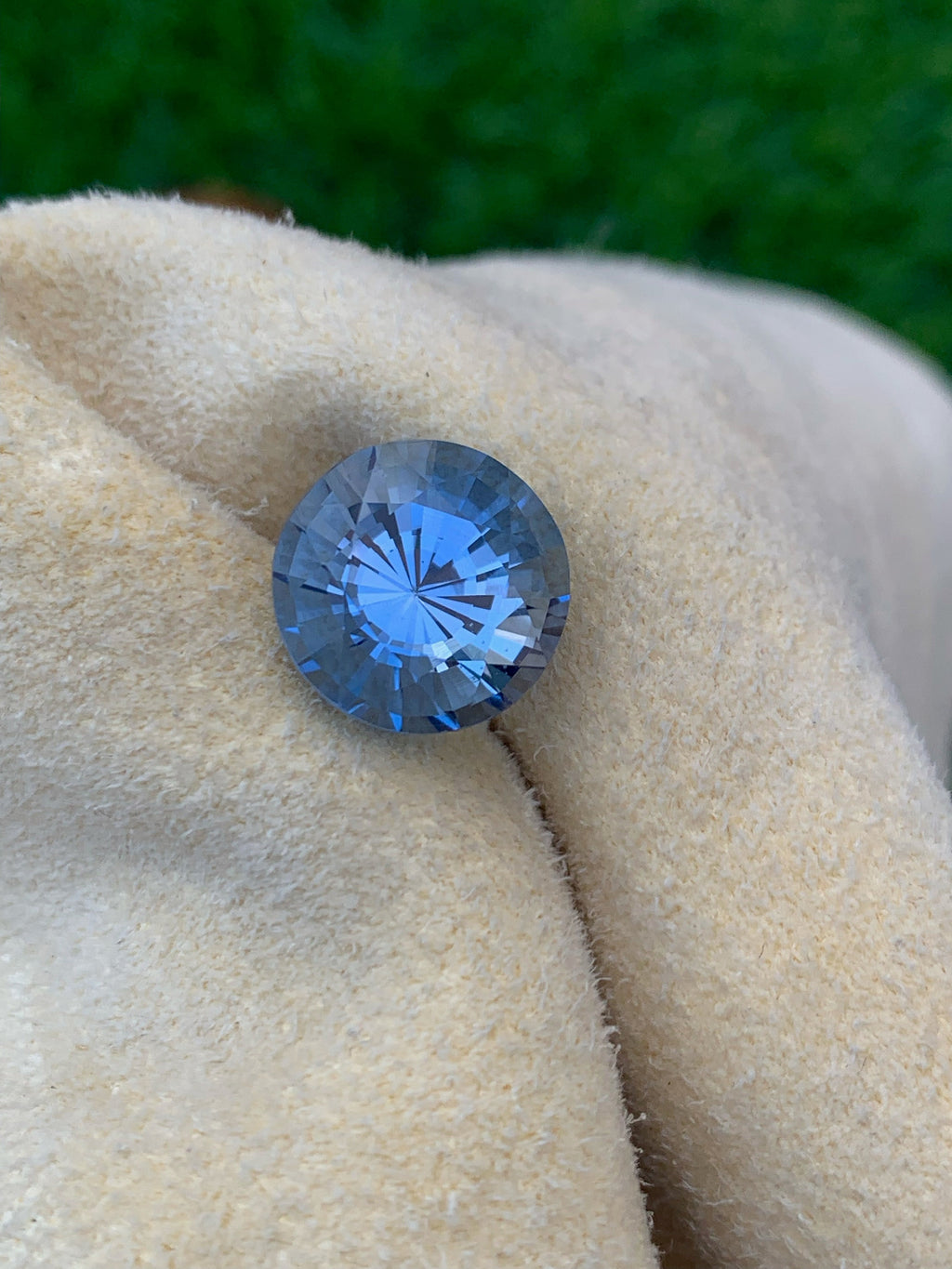 Santa Maria Aquamarine Gemstone: 6.90 Carat Round Cut Beryl