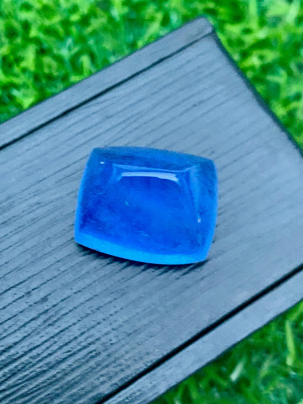 Santa Maria Aquamarine Cabochon: Deep Blue Sugarloaf Gemstone, 28.00 CT