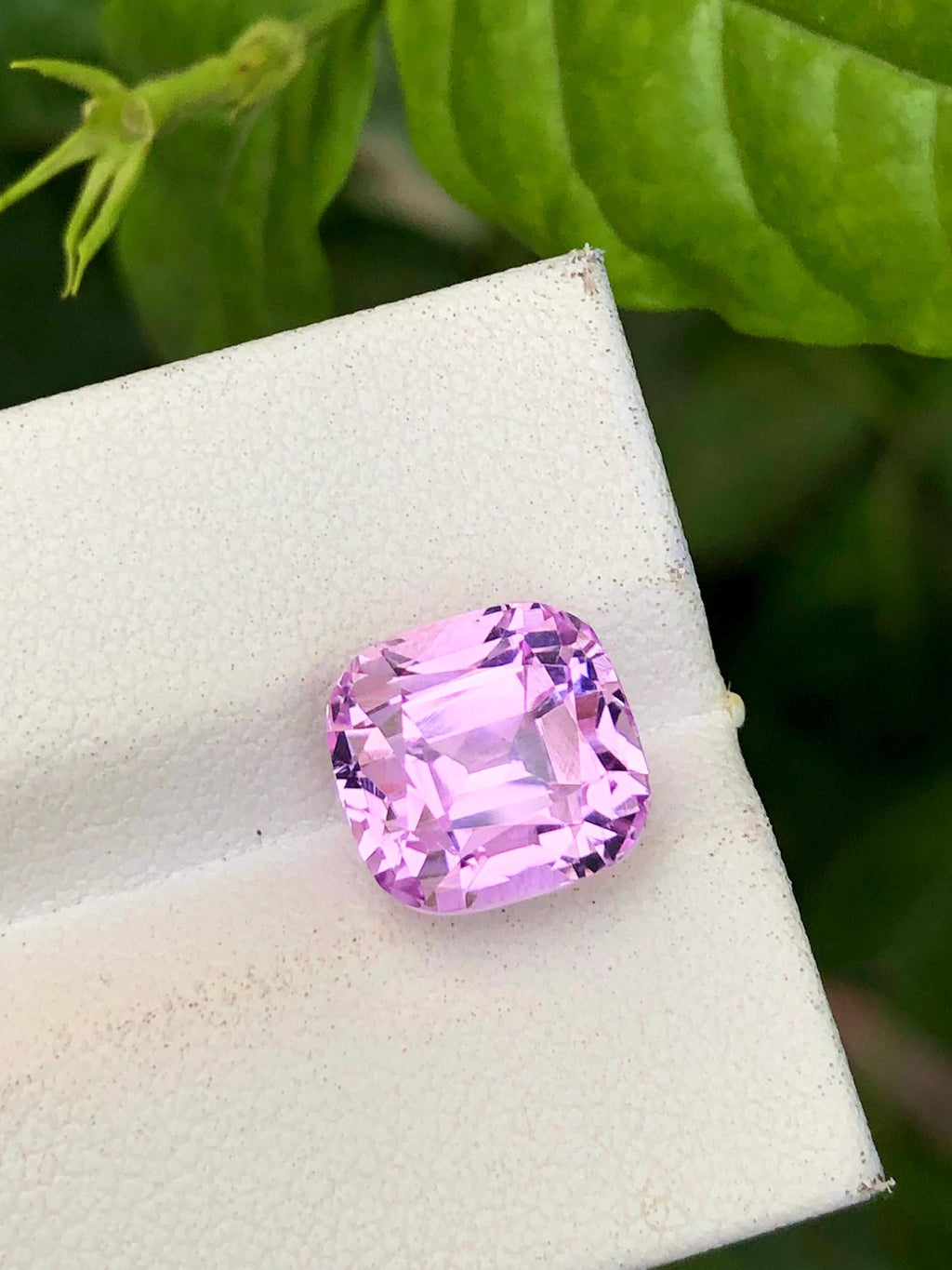 Pink Kunzite 6.50ct Cushion Cut Gemstone from Afghanistan – Elegant Blush-Toned Collector’s Stone