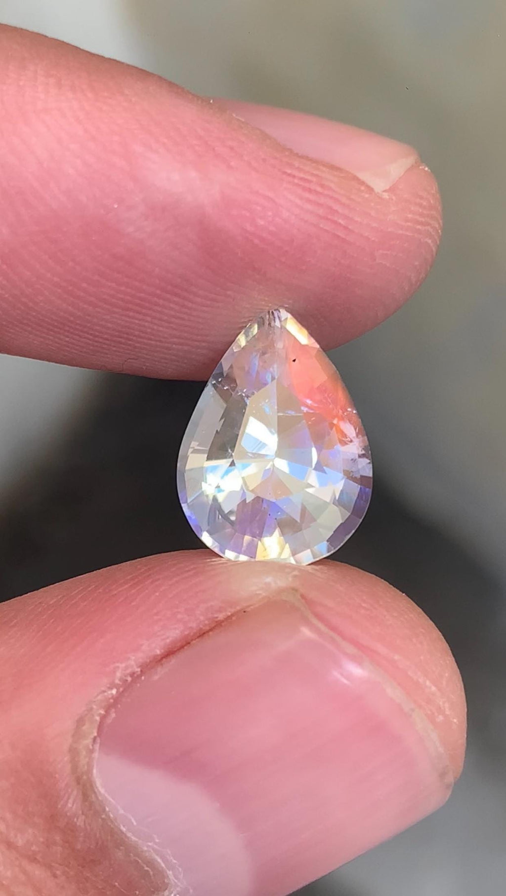 Rainbow Moonstone Gemstone: Pear Shape, VVS Clarity, Madagascar Origin