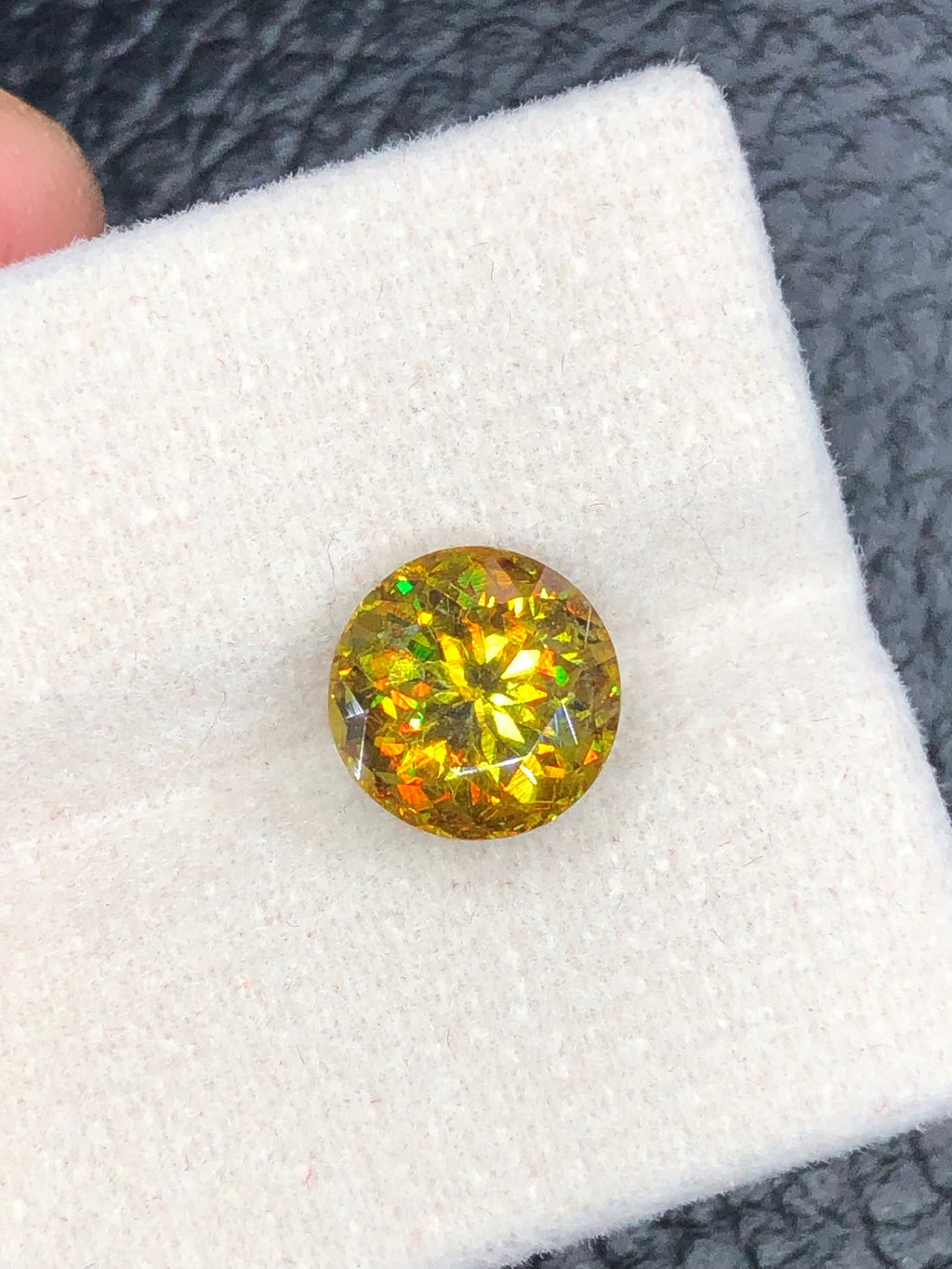 Natural Fire Sphene Gemstone: Round Cut, 3.10 CT, Himalayan Origin