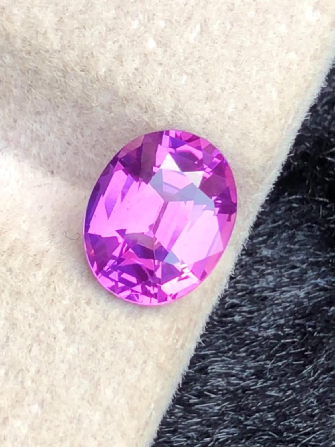 Pink Sapphire 1.64ct Oval Cut – Vibrant Gem from Sri Lanka