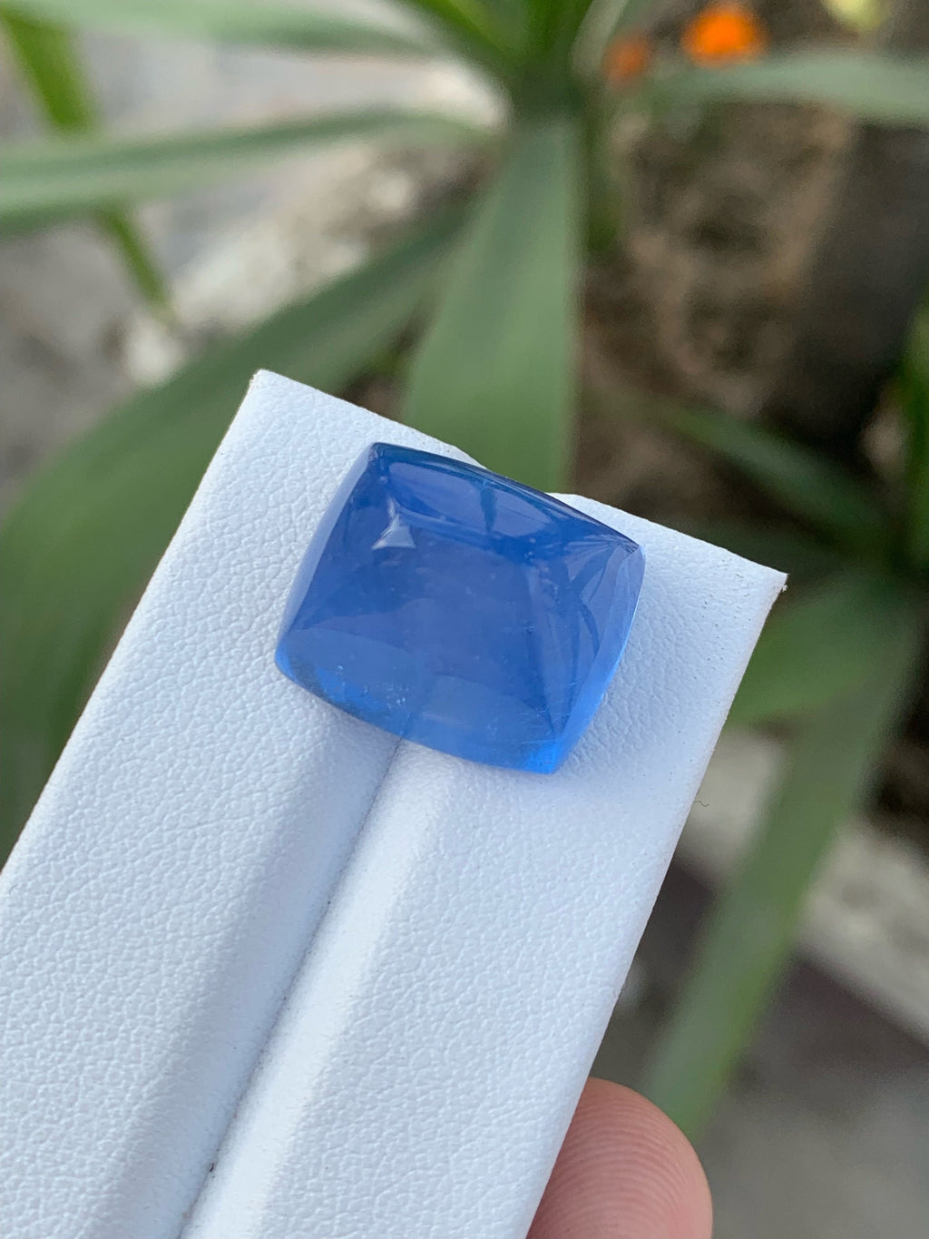 Santa Maria Aquamarine Cabochon: Fine Gemstone, 27.5 Carat